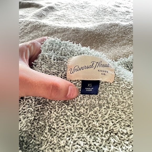 Universal Thread Sweater - Picture 2 of 3